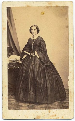 Cdv naples noblewoman standing - naples,
